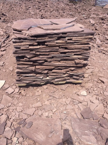 Плитняк лемезит бордовый для цоколя 1,5-2 см купить в Снежинске