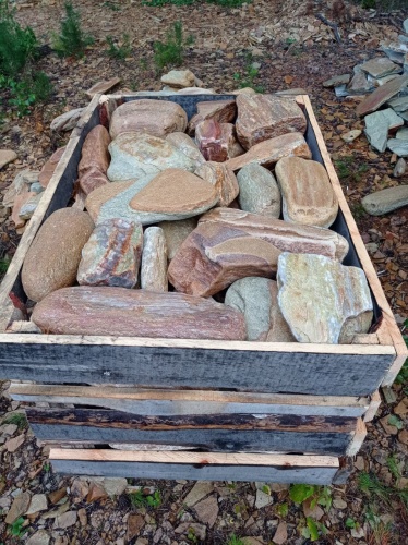 Златолит жёлтый, жёлто-зелёный глыбки и валуны для ланшафтного дизайна купить в Снежинске