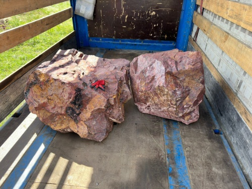 Ландшафтные глыбы красно-фиолетовые 200-1000 килограмм купить в Снежинске