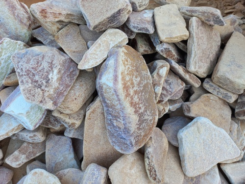 Златолит жёлтый, жёлто-зелёный глыбки и валуны для ланшафтного дизайна купить в Снежинске