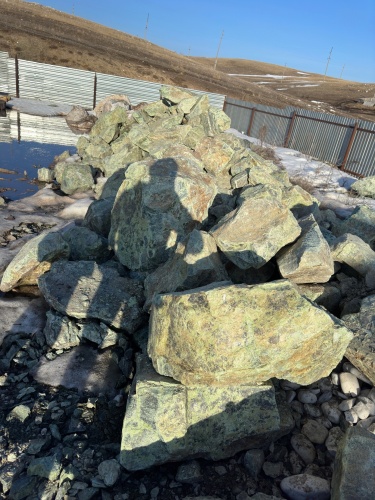 Камни для ландшафтного дизайна зелёные 10-60 килограмм купить в Снежинске