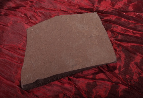 Плитняк лемезит бордовый для цоколя 1,5-2 см купить в Снежинске