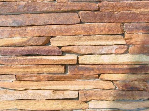 Горбушка златолит золотистый для облицовки купить в Снежинске