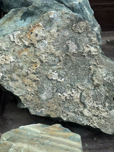 Ландшафтные глыбы зелёные 200-500 килограмм купить в Снежинске