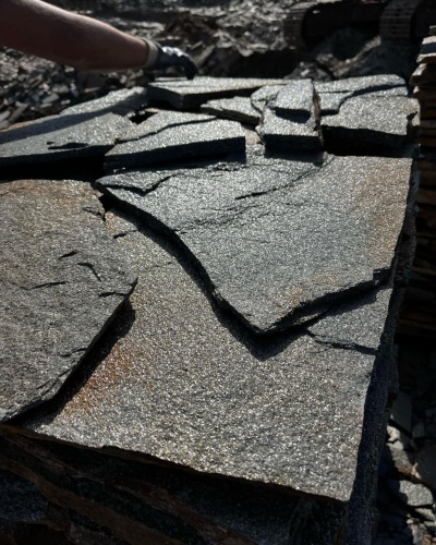 Плитняк златолит серебристый для фасада купить в Снежинске