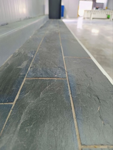 Плитка чёрная из натурального камня фасадная 30 см * 5 см, толщина 7 мм -30 мм купить в Снежинске